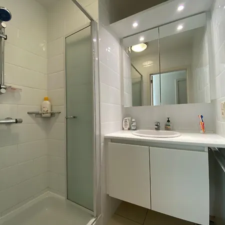 In Near The * Ньивпорт